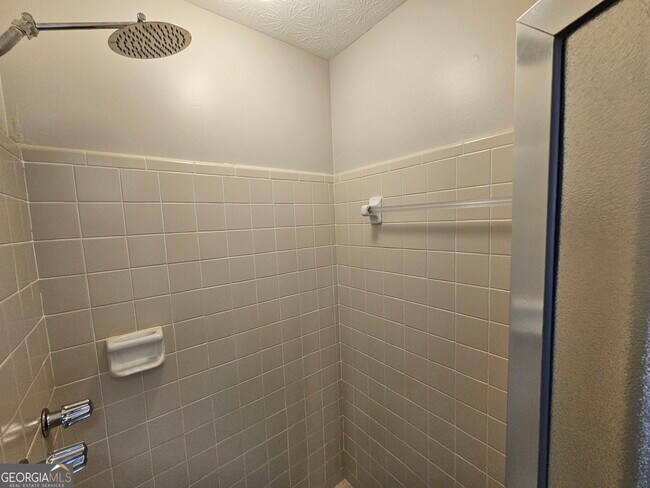 Building Photo - 5525 Wedgewood Ct SW