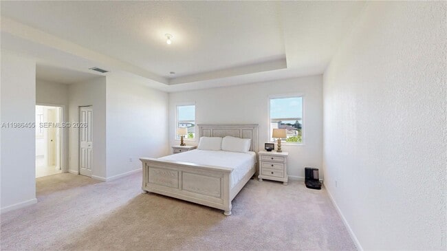 Building Photo - 2333 SE 28th St