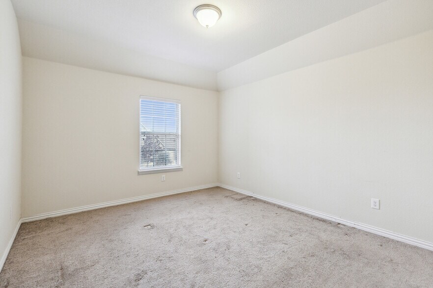 Building Photo - 6308 Meandering Creek Dr