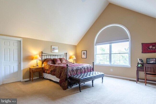 Building Photo - 4900 Hunt Field Dr