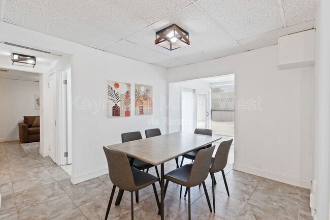 Building Photo - 699 S Federal Hwy