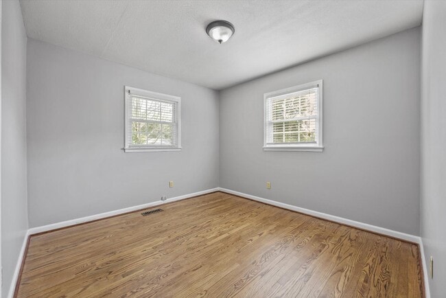 Building Photo - 600 Gale Ln