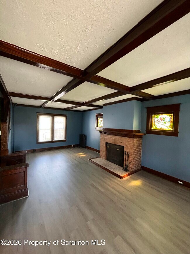 Building Photo - 1418 Grove St