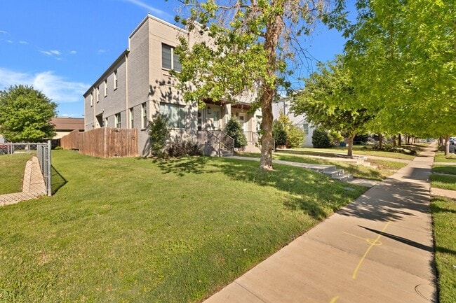 Building Photo - 228 Wimberly St