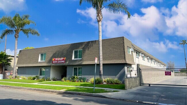 FRONT BUILDING - Roycroft Properties