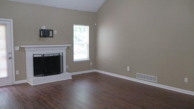 Building Photo - 944 Aspen Dr