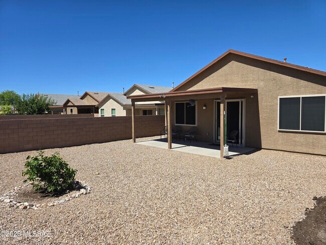 Building Photo - 6151 S Antrim Loop