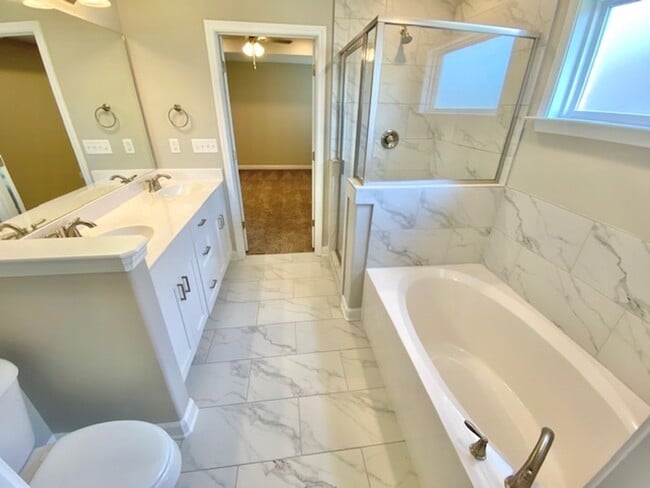 Building Photo - KimberlyDawnDr8868