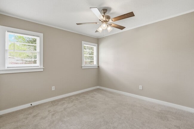 Building Photo - 3 bed/2.5 bath home FOR RENT!!