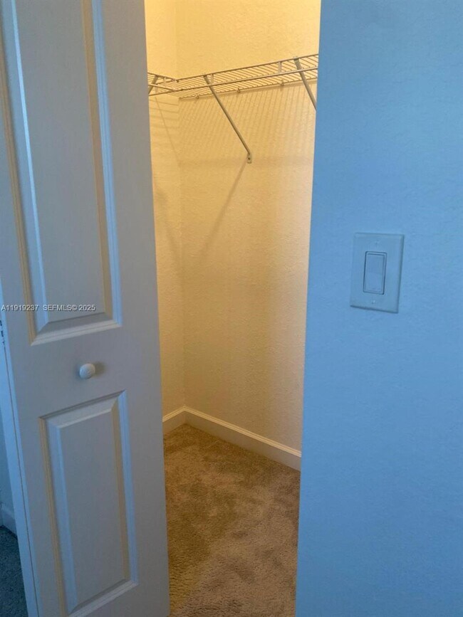 Building Photo - 12914 SW 232nd Ln