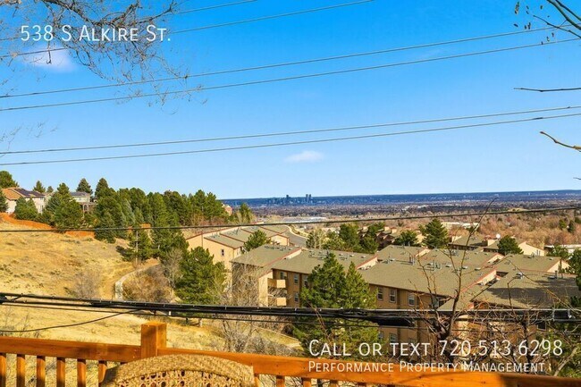 Building Photo - 538 S Alkire St