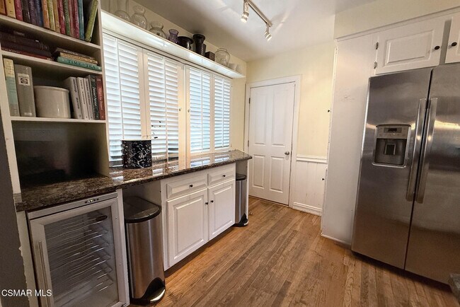 Building Photo - 4748 Conejo Ave
