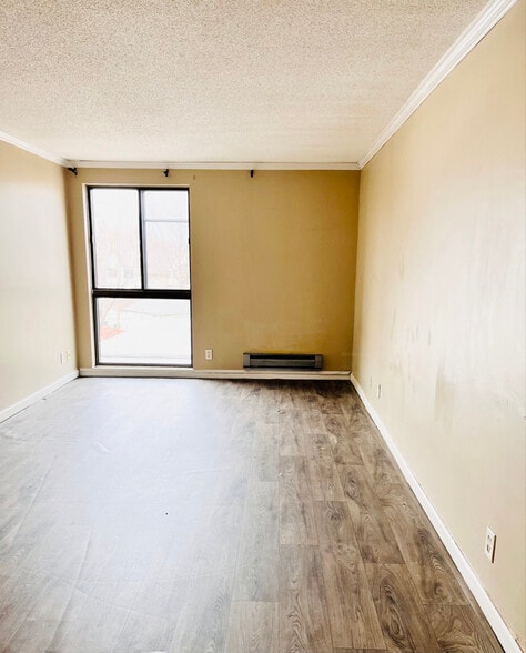 Building Photo - 925 30th Ave S