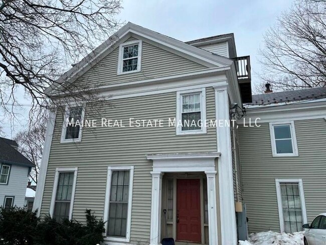 Building Photo - 24 Grove St