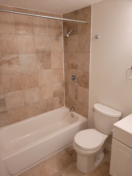 Building Photo - 43 Hemenway St