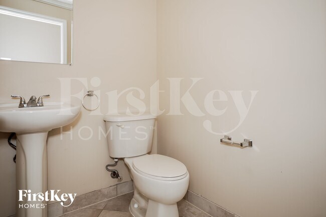 Building Photo - 32152 SW 204th Ct