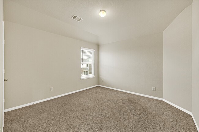 Building Photo - 17002 Devon Dogwood Trail