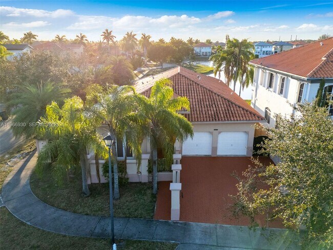 Building Photo - 2280 SW 152nd Pl