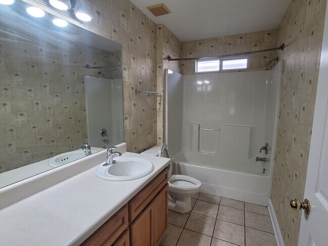 Building Photo - 4866 Planters Ridge Dr