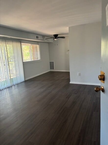 Building Photo - 812 Brook Hill Rd