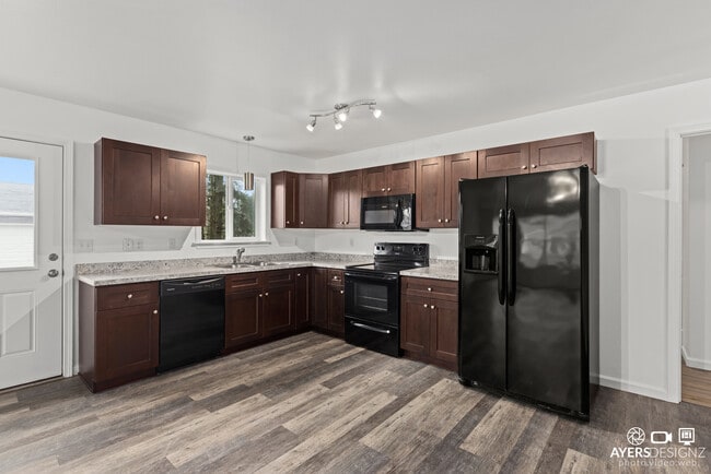 Building Photo - 3305 Togiak St unit C