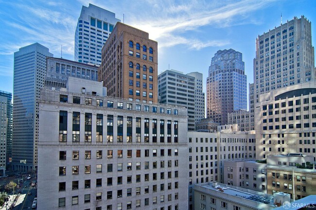 Building Photo - 201 Sansome St