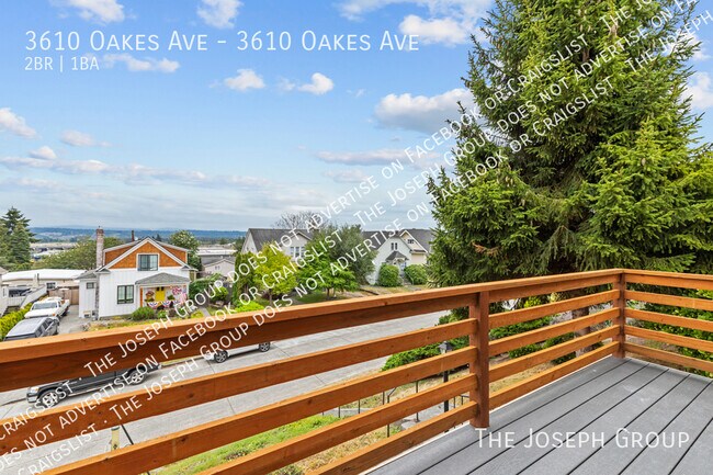 Building Photo - 3610 Oakes Ave