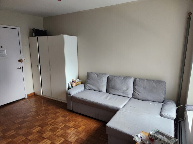 Large entry closet - 240 E 23rd St