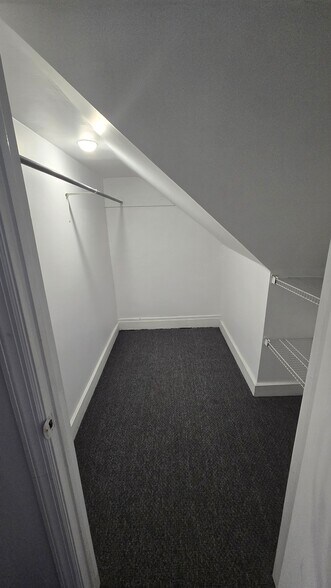 Bedroom Closet in Hall - 776 Melbourne St