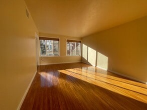 Building Photo - 990 Jackson St