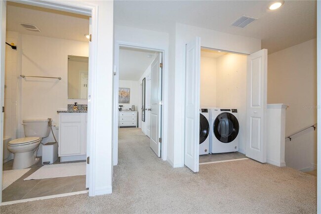 Building Photo - 12032 Holystone St