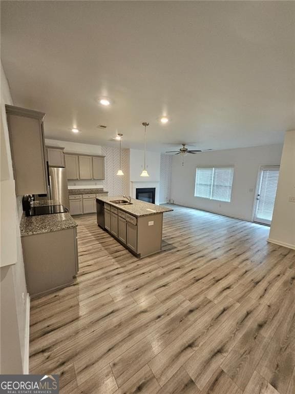 Building Photo - 7490 Knoll Hollow Rd