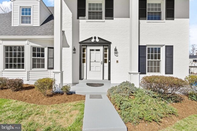 Building Photo - 9356 Birchwood Ct