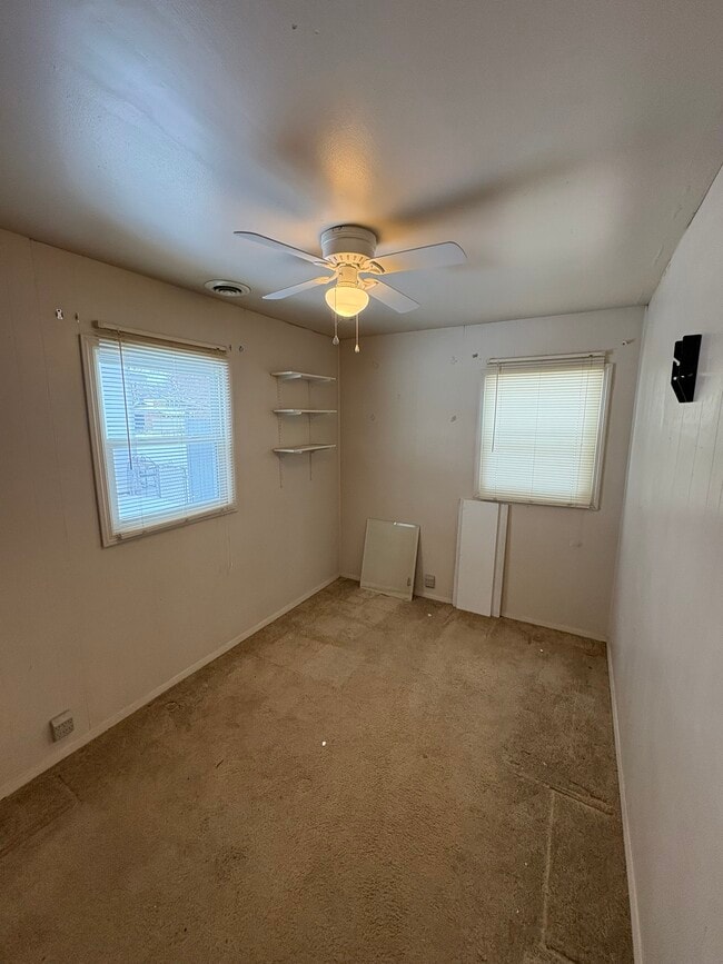 Building Photo - 313 E North St