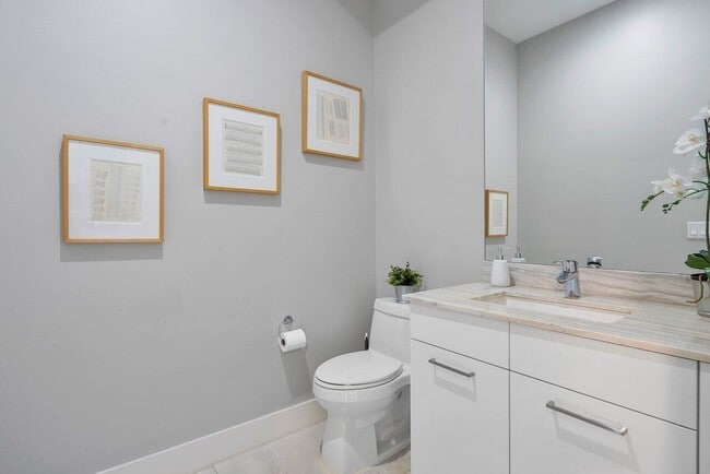 Building Photo - 1841 NW 42nd Dr