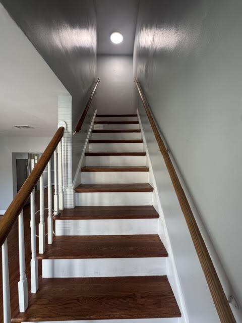 Building Photo - Charming 3-Bedroom Townhome in the Heart of Front Royal! Hardwood Floors and Pet-Friendly!
