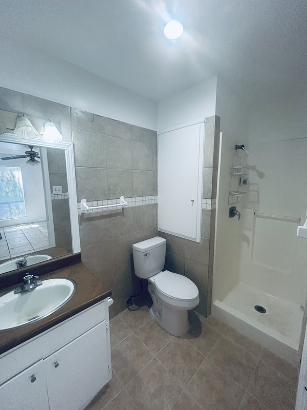 Building Photo - 1008 Clayton Nolen Dr
