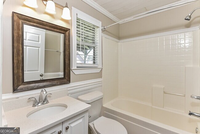Building Photo - 554 Ransom Way