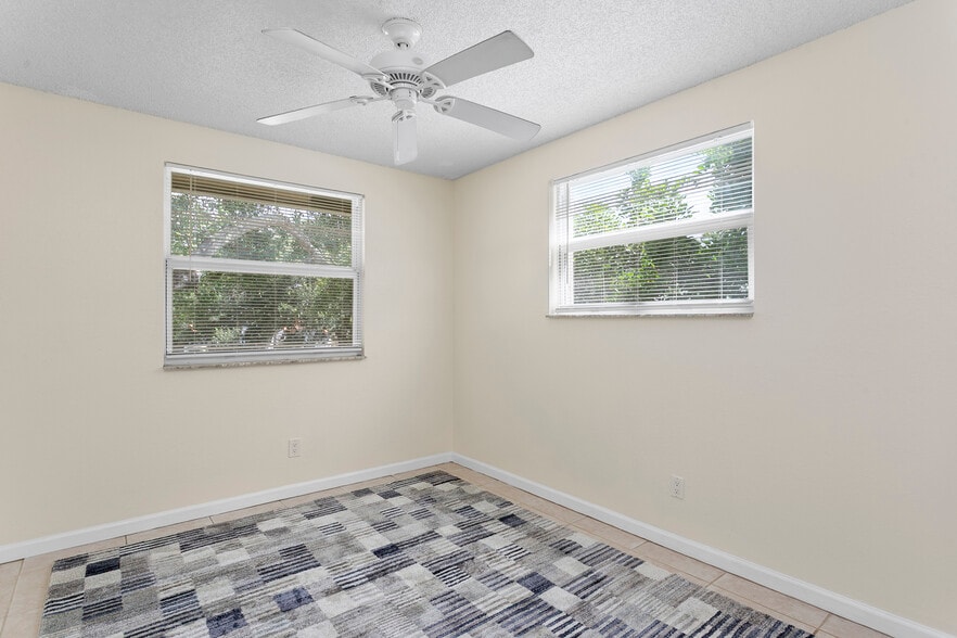Building Photo - 11492 NW 45th St