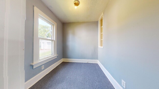 Building Photo - Cute ranch in Mansfield!