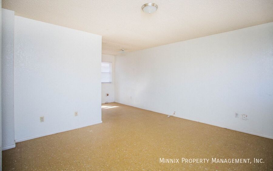 Building Photo - 630 S Crosby St