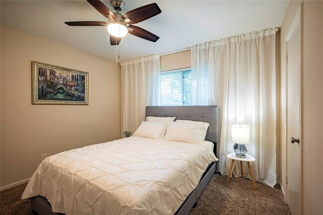 Building Photo - 10607 Wickersham Ln