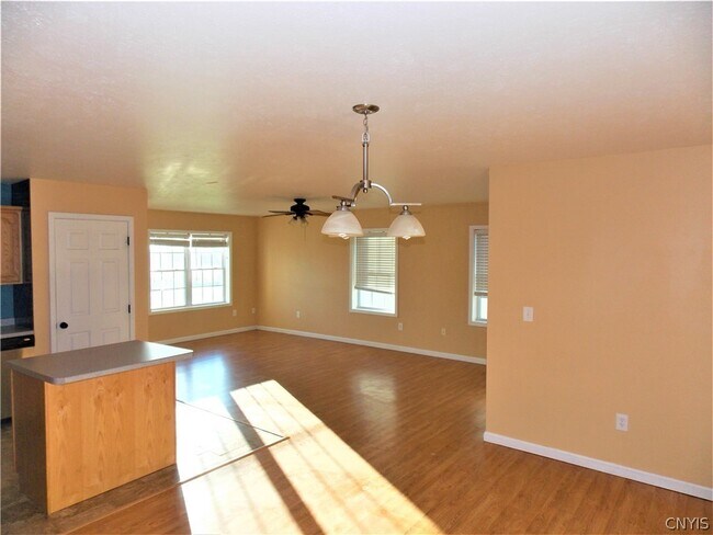 Building Photo - 7440 Emi Ln