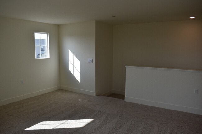 Building Photo - 4649 Jema Wy