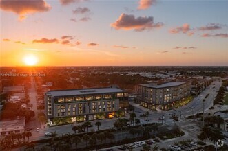Building Photo - 3801 N Dixie Hwy