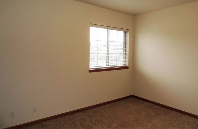 Building Photo - $1,325 | 2 Bedroom, 2 Bathroom Condo | Pet Friendly* | Available for August 1st, 2026 Move In!