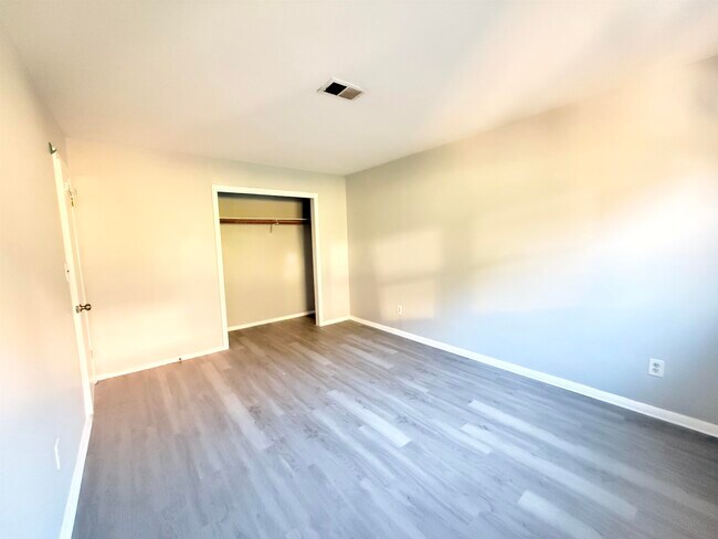 Building Photo - 602 Liberty Ave