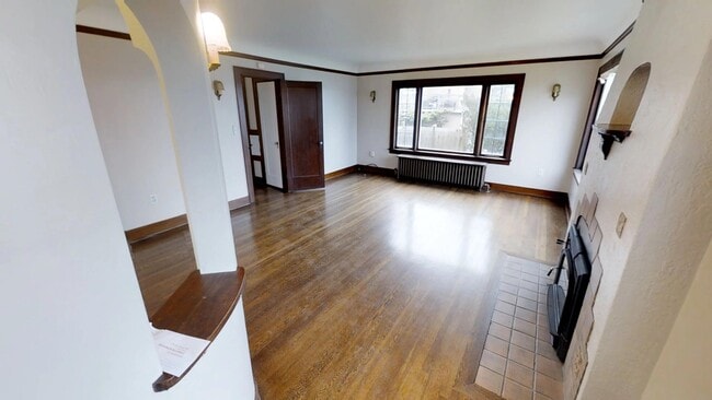 Building Photo - ***PENDING APPLICATION***3BD/2BA Pet Frien...