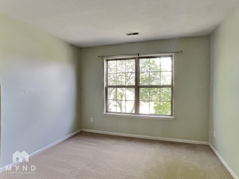 Building Photo - 10301 Springridge Cir