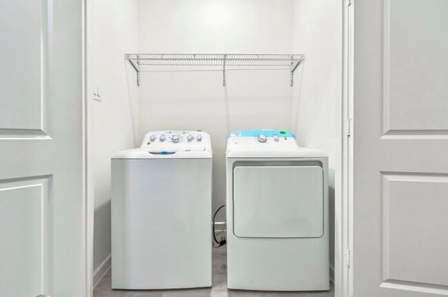 Building Photo - 13313 Tetris Dr